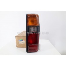 Toyota Hilux RN40 RN45 80-83 Tail Lamp - Black Frame  [ 1 PC Left / Right ]